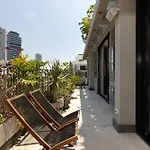 High Living Penthouse With Rooftop Pool