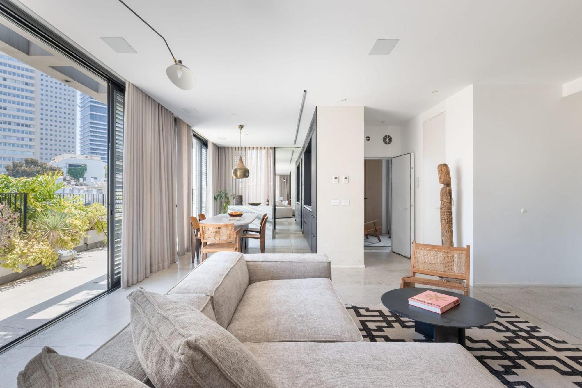 Apartment High Living Penthouse With Rooftop Pool